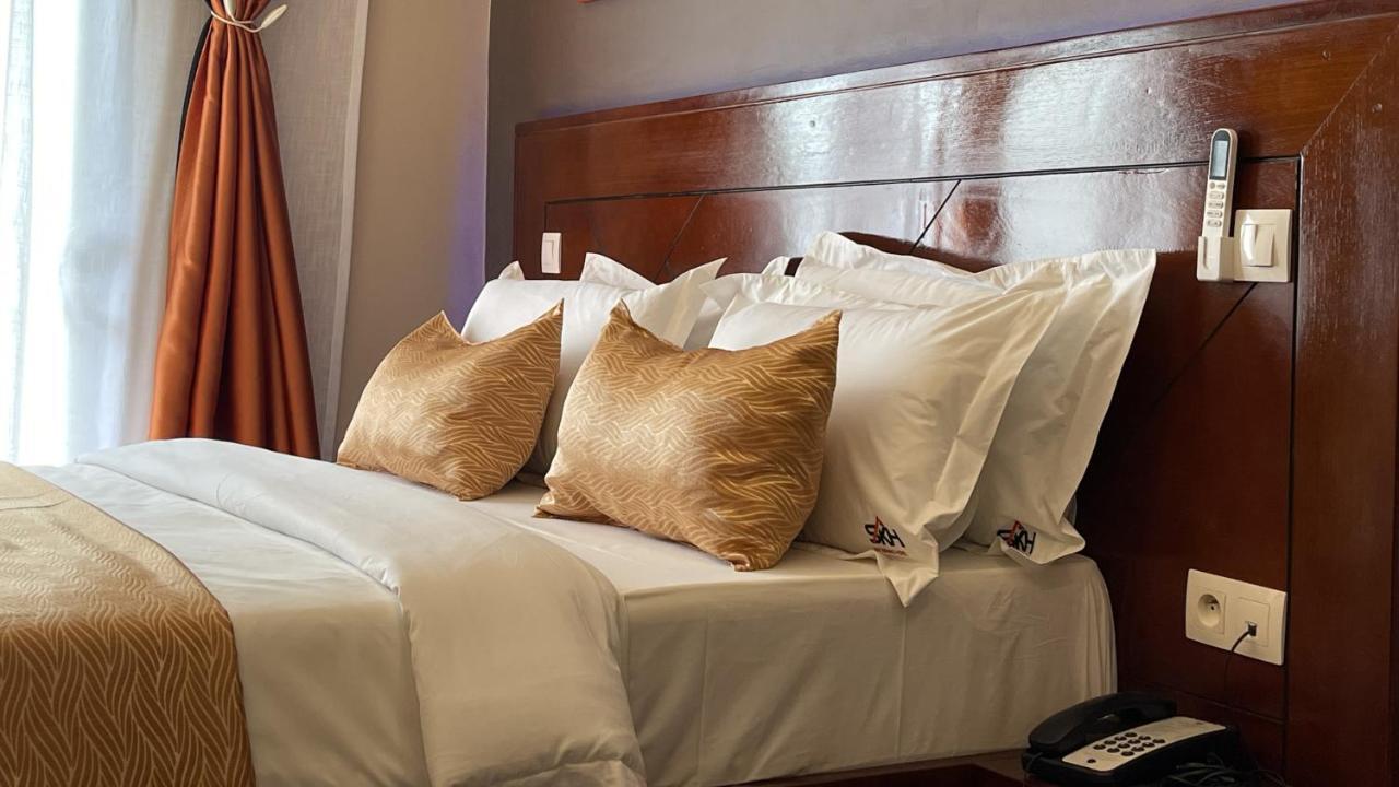 Sky Kenako Hotel คริบี ภายนอก รูปภาพ