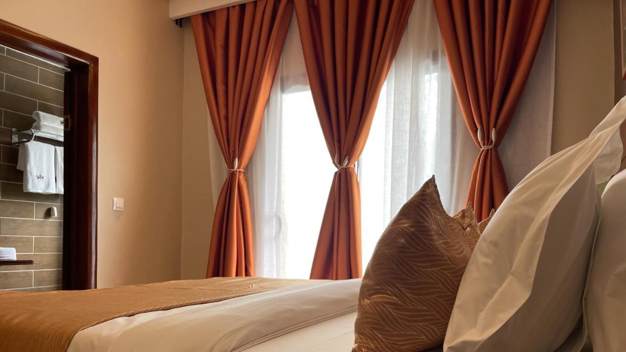 Sky Kenako Hotel คริบี ภายนอก รูปภาพ
