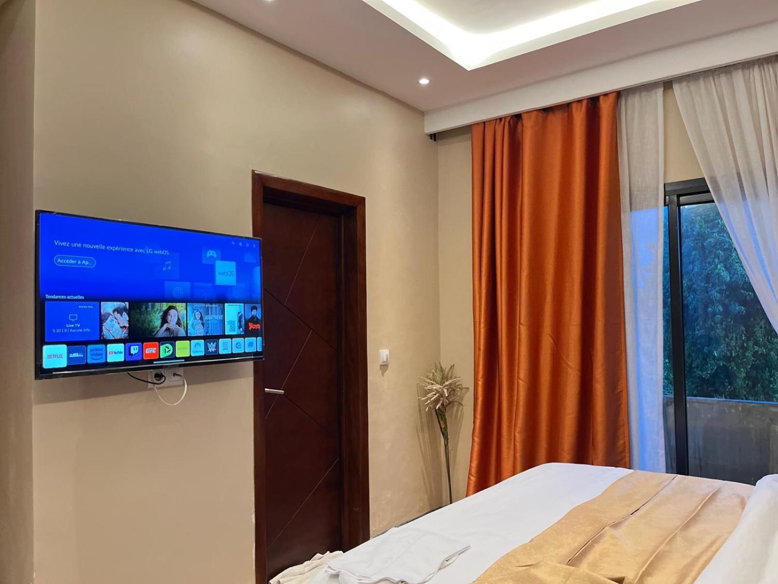 Sky Kenako Hotel คริบี ภายนอก รูปภาพ