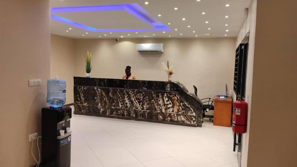 Sky Kenako Hotel คริบี ภายนอก รูปภาพ