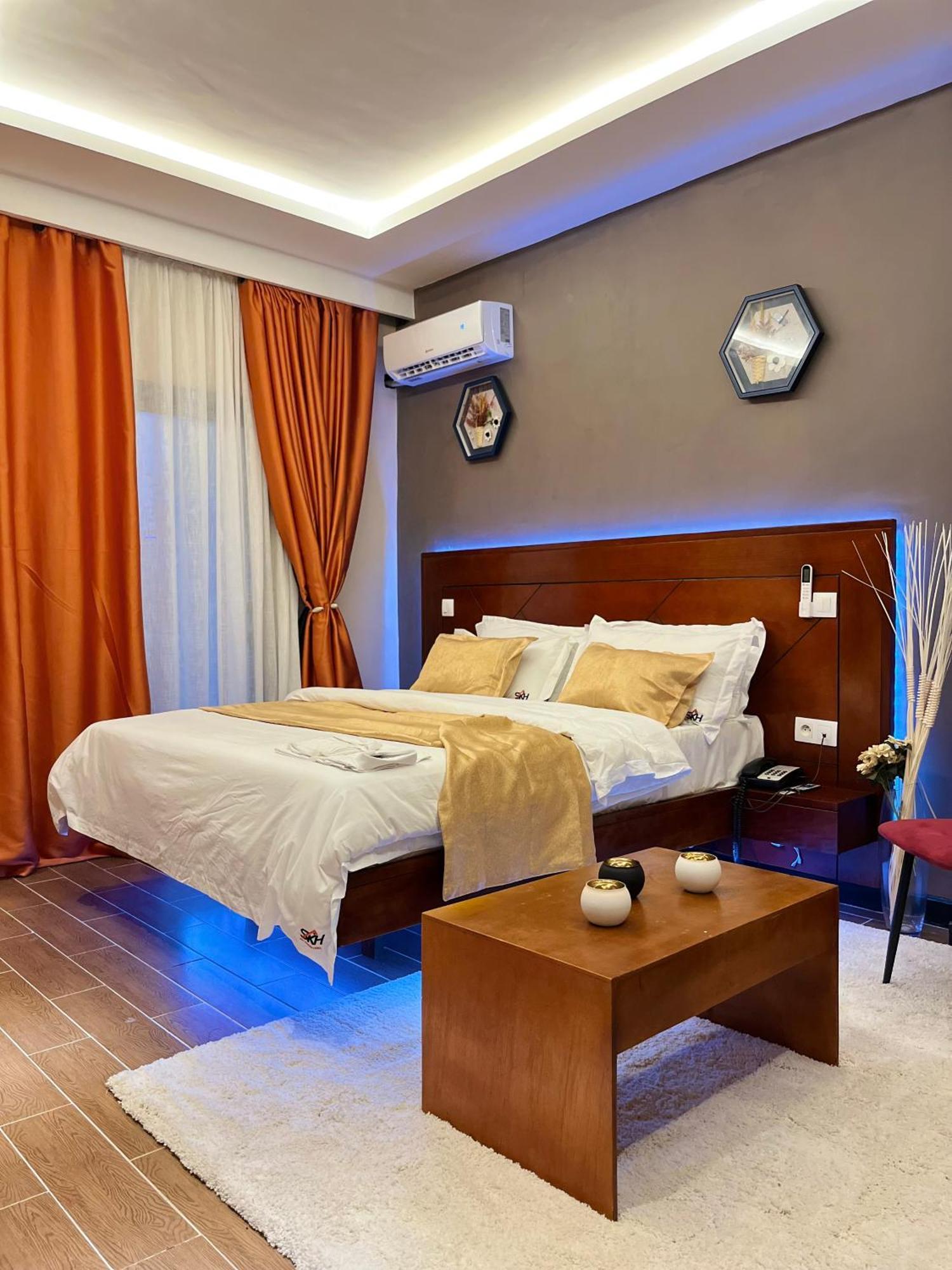 Sky Kenako Hotel คริบี ภายนอก รูปภาพ